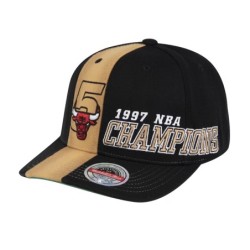 Chicago Bulls Mitchell & Ness Hardwood Classics 97 Champions Snapback Cap