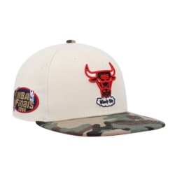 Cream/Camo Chicago Bulls Hardwood Classics 1996 NBA Finals Off White Camo Fitted Hat
